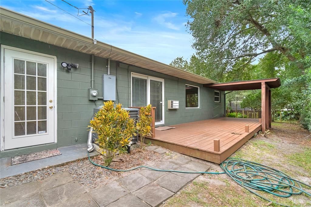 Recently Sold: $389,000 (3 beds, 2 baths, 1894 Square Feet)