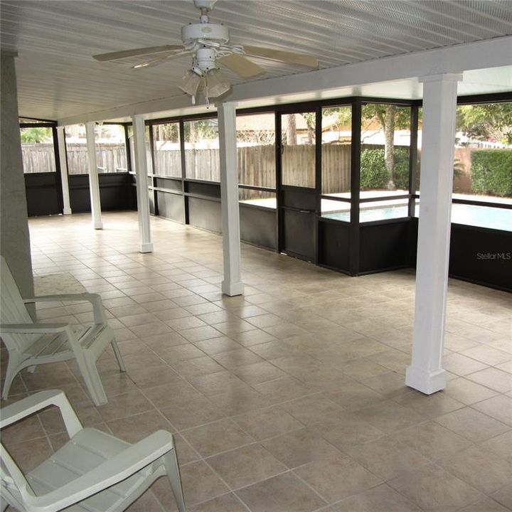 669 square foot screened porch