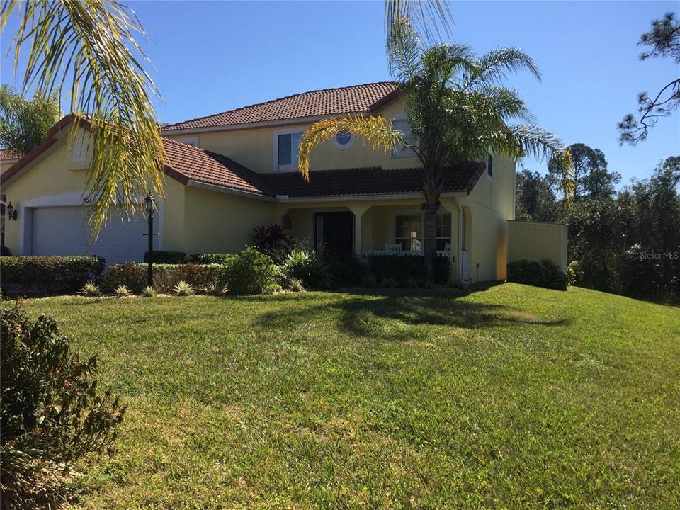 Recently Sold: $425,000 (5 beds, 3 baths, 2170 Square Feet)