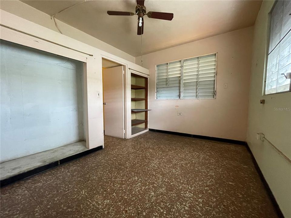 Recently Sold: $75,000 (2 beds, 1 baths, 645 Square Feet)