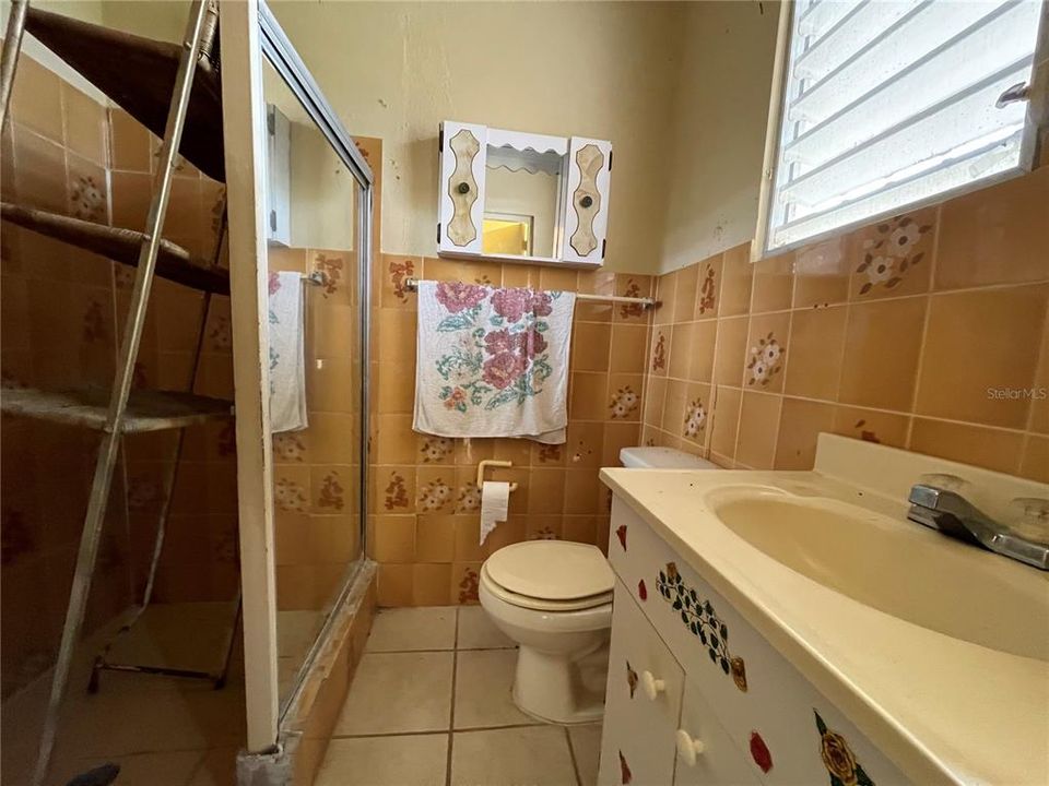 Vendido Recientemente: $75,000 (2 camas, 1 baños, 645 Pies cuadrados)