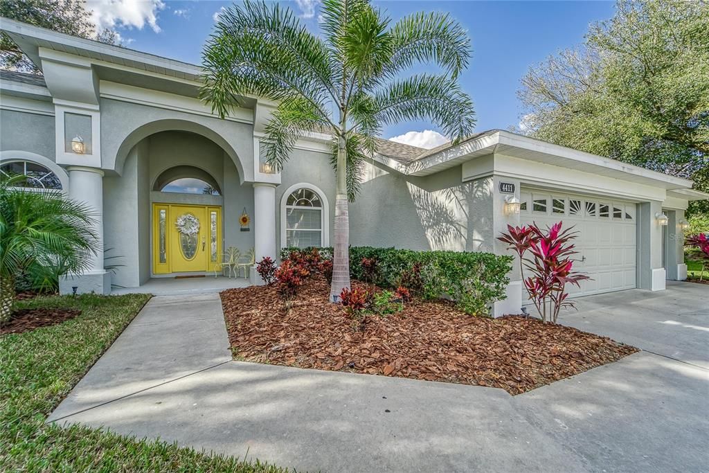 Recently Sold: $599,000 (3 beds, 3 baths, 2707 Square Feet)