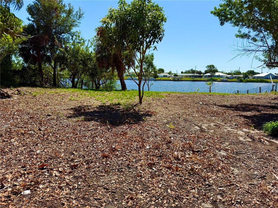 待售: $144,900 (0.23 acres)