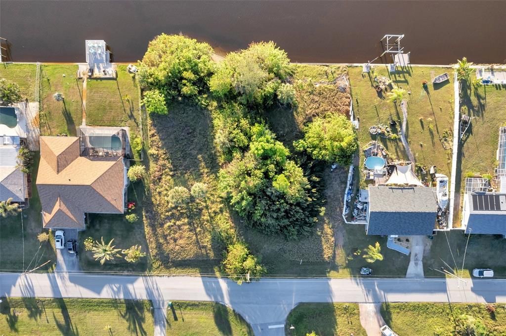 待售: $144,900 (0.23 acres)