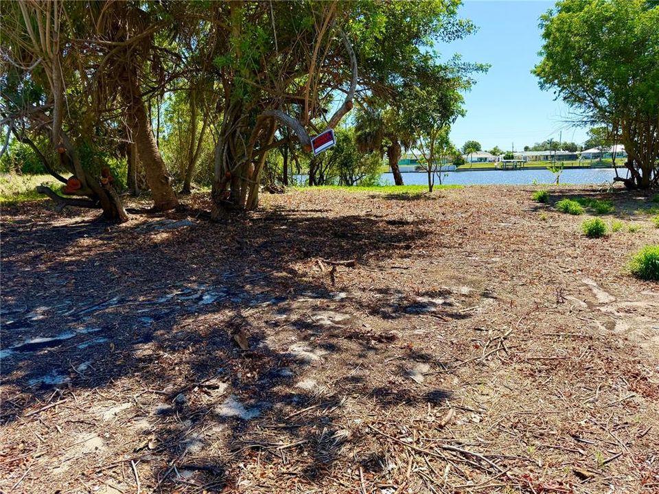 待售: $144,900 (0.23 acres)