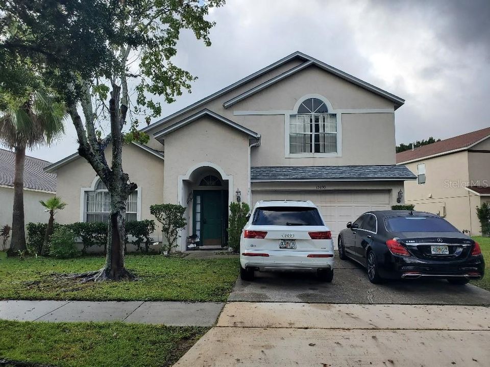 Recently Sold: $410,000 (5 beds, 2 baths, 2458 Square Feet)