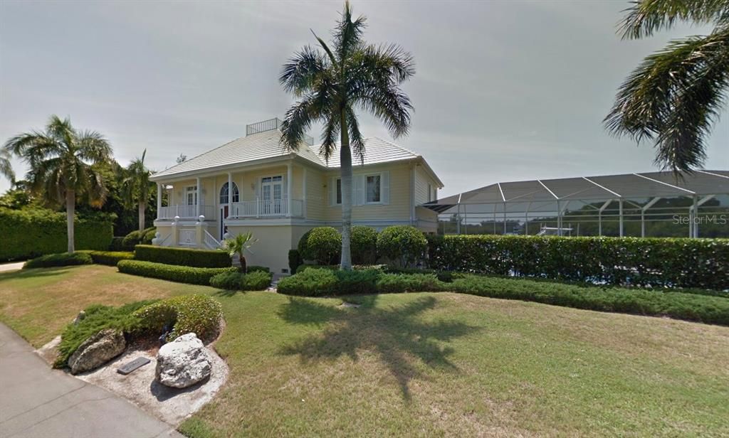 Recently Sold: $2,500,000 (3 beds, 3 baths, 2882 Square Feet)