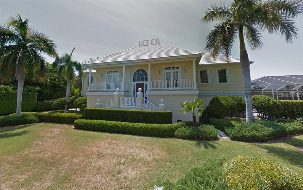 Recently Sold: $2,500,000 (3 beds, 3 baths, 2882 Square Feet)