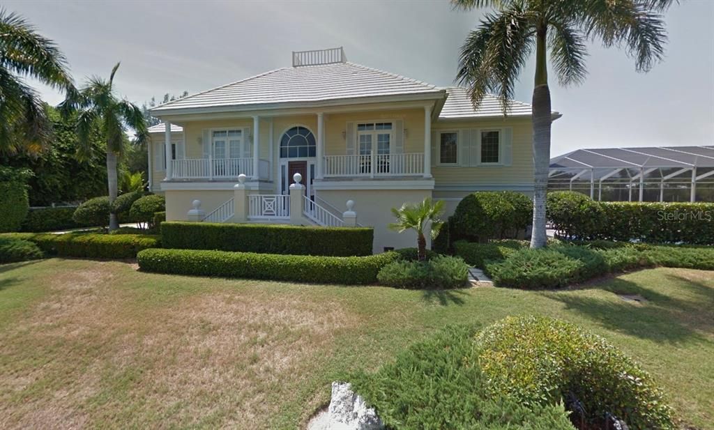 Recently Sold: $2,500,000 (3 beds, 3 baths, 2882 Square Feet)