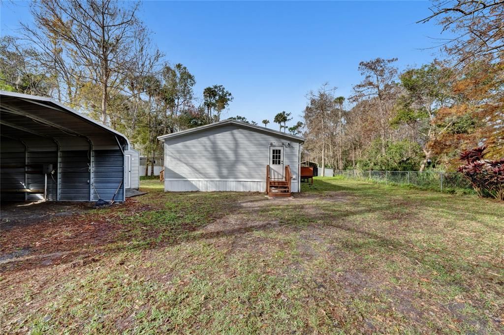 Recently Sold: $159,000 (3 beds, 2 baths, 1456 Square Feet)