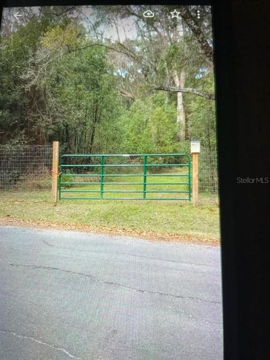 Vendido Recientemente: $279,000 (7.00 acres)