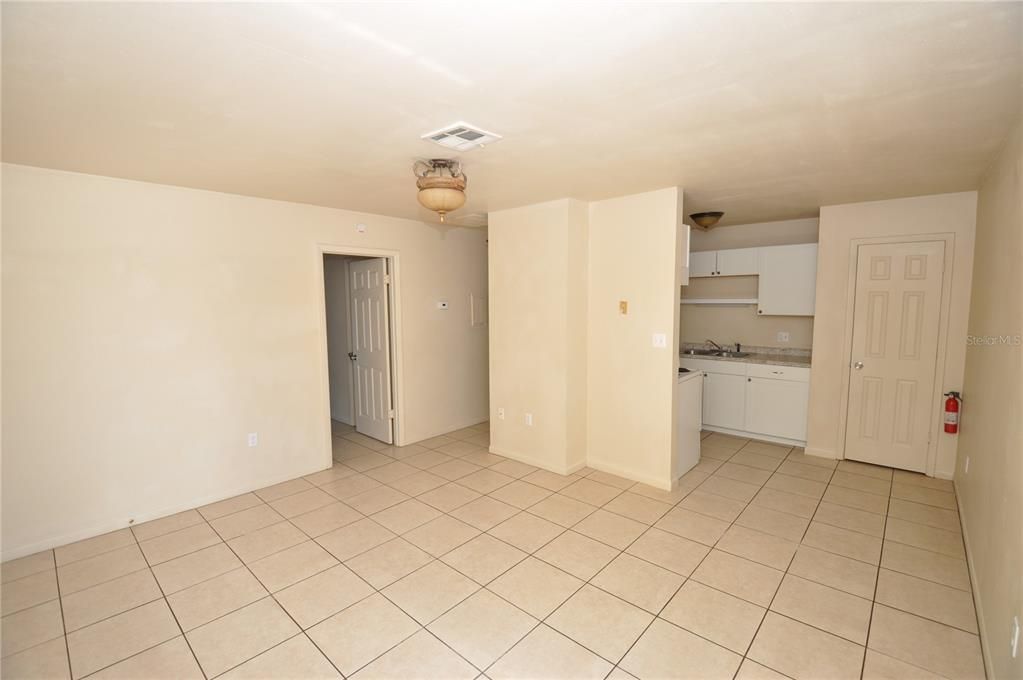 Recently Rented: $895 (1 beds, 1 baths, 506 Square Feet)