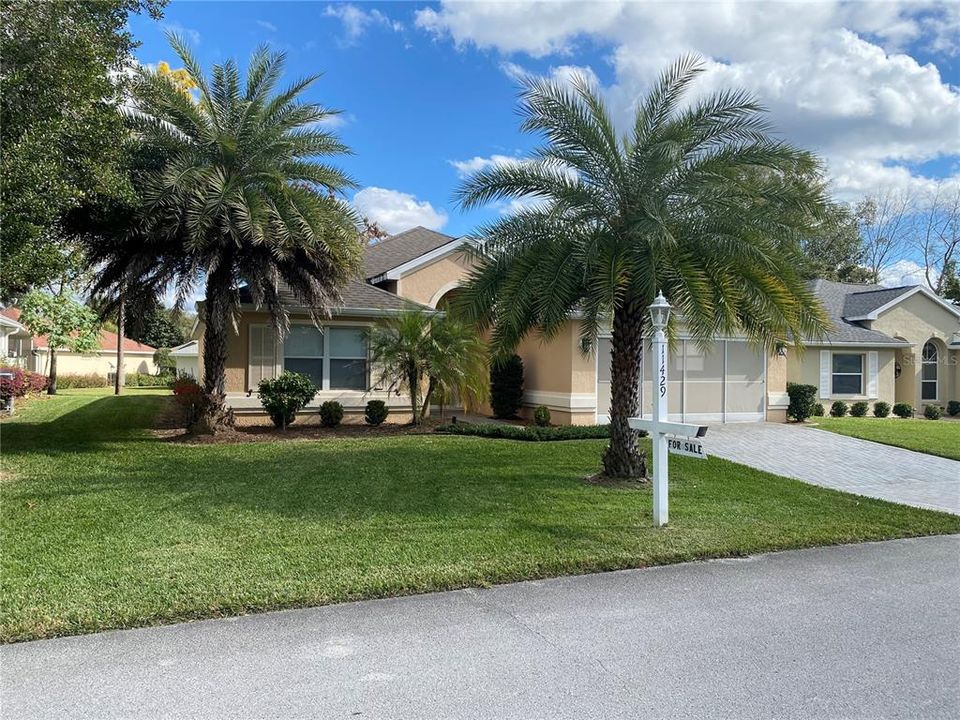 Recently Sold: $299,900 (3 beds, 2 baths, 1752 Square Feet)
