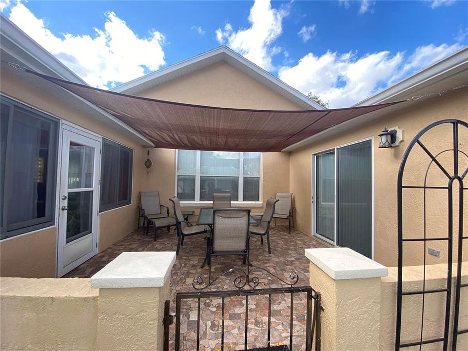 Recently Sold: $299,900 (3 beds, 2 baths, 1752 Square Feet)