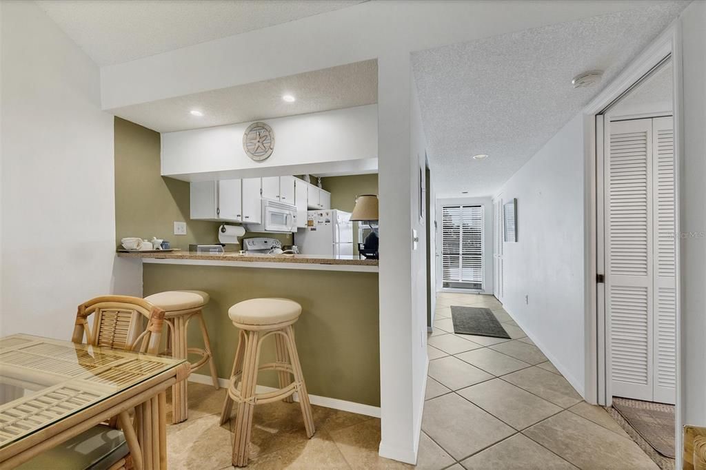 Recently Sold: $260,000 (2 beds, 2 baths, 1050 Square Feet)
