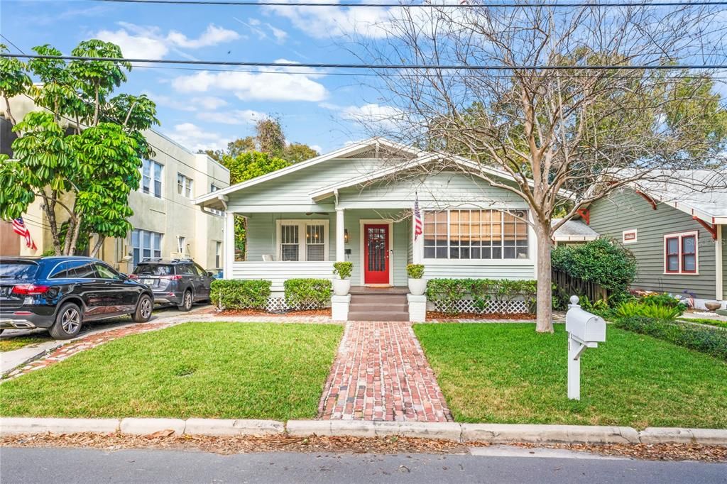 Recently Sold: $749,000 (3 beds, 2 baths, 1614 Square Feet)