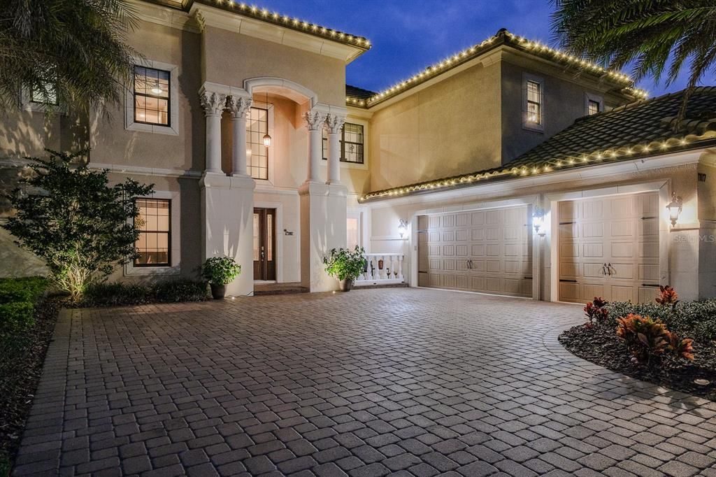 Recently Sold: $1,250,000 (5 beds, 4 baths, 5040 Square Feet)