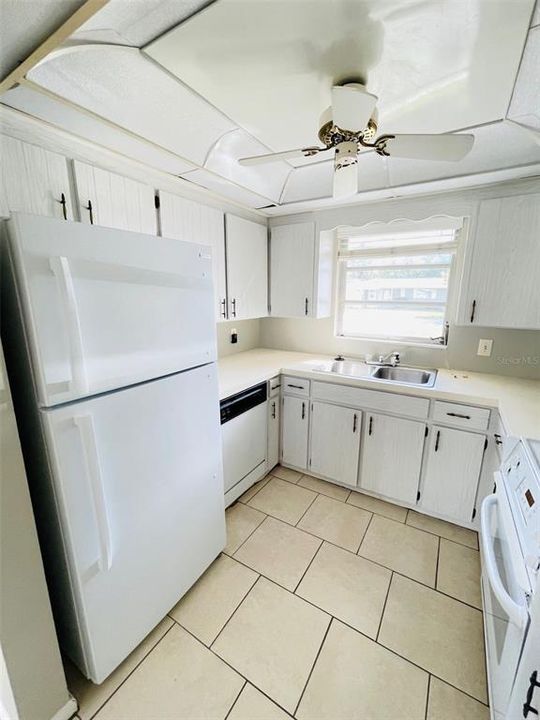 Recently Rented: $2,295 (2 beds, 2 baths, 1267 Square Feet)