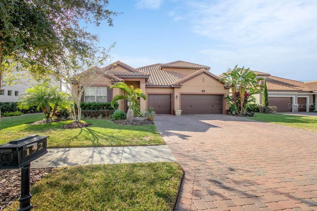 5 bedroom 4 bath 3 car garage in Riviera Bella