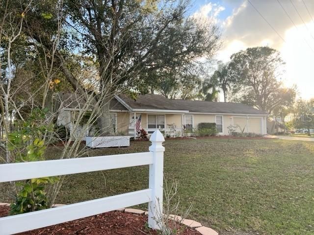 Recently Sold: $269,000 (3 beds, 2 baths, 1456 Square Feet)