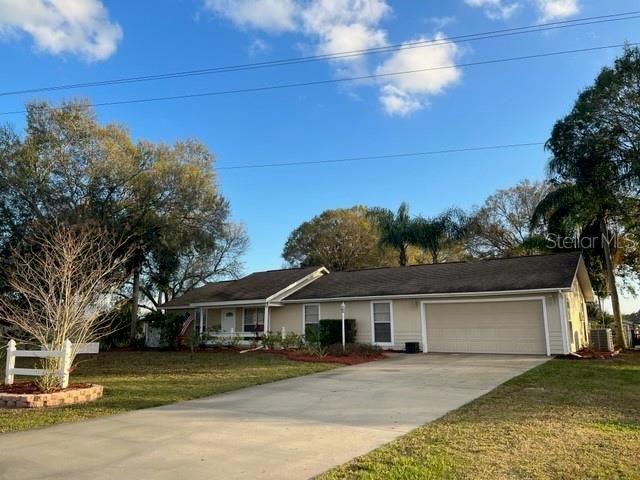 Recently Sold: $269,000 (3 beds, 2 baths, 1456 Square Feet)