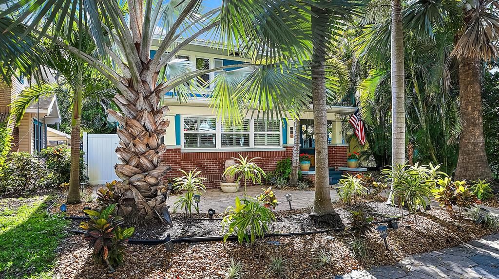 Recently Sold: $999,000 (4 beds, 3 baths, 1960 Square Feet)