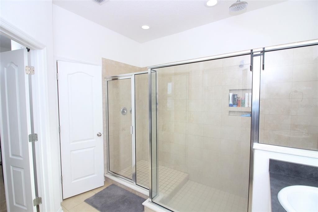 最近售出: $395,000 (3 贝兹, 2 浴室, 2307 平方英尺)