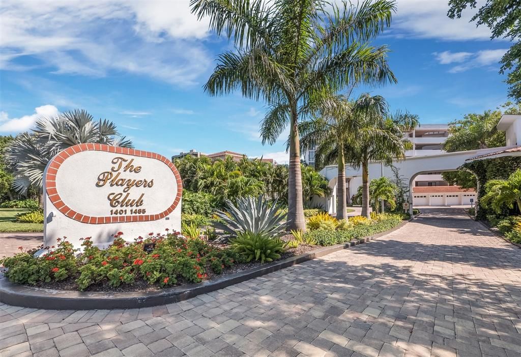 Recently Sold: $1,240,000 (3 beds, 3 baths, 1826 Square Feet)