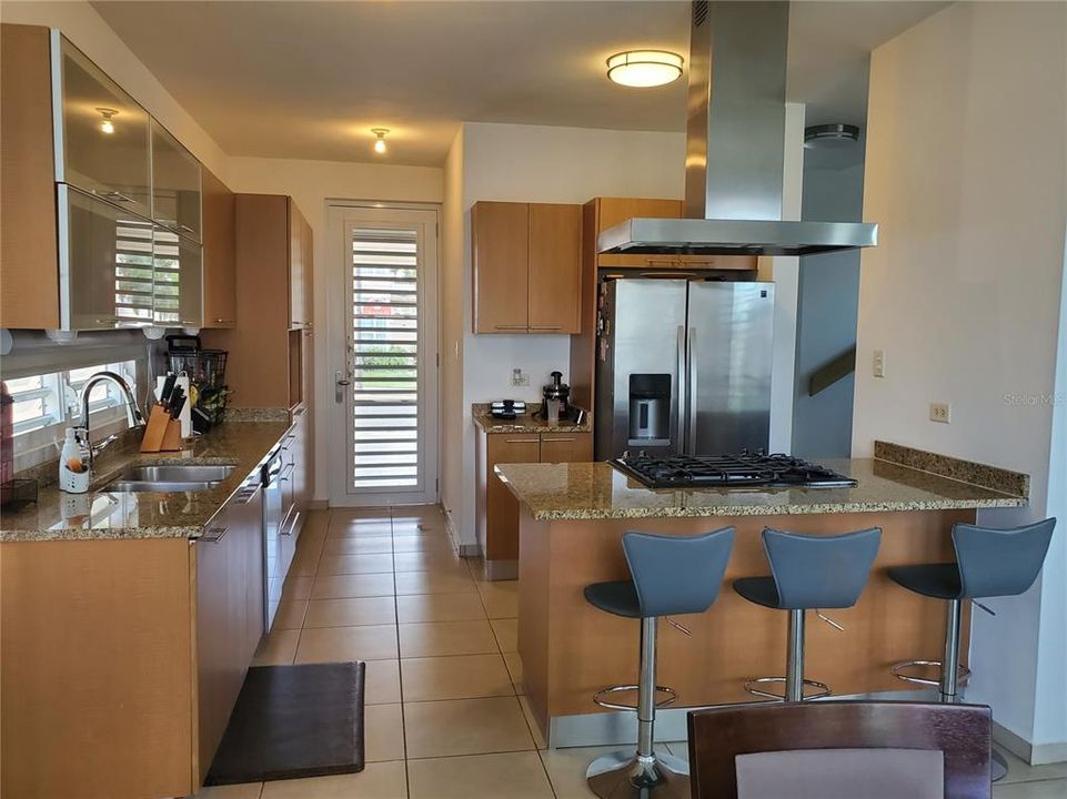 Vendido Recientemente: $425,000 (4 camas, 3 baños, 0 Pies cuadrados)