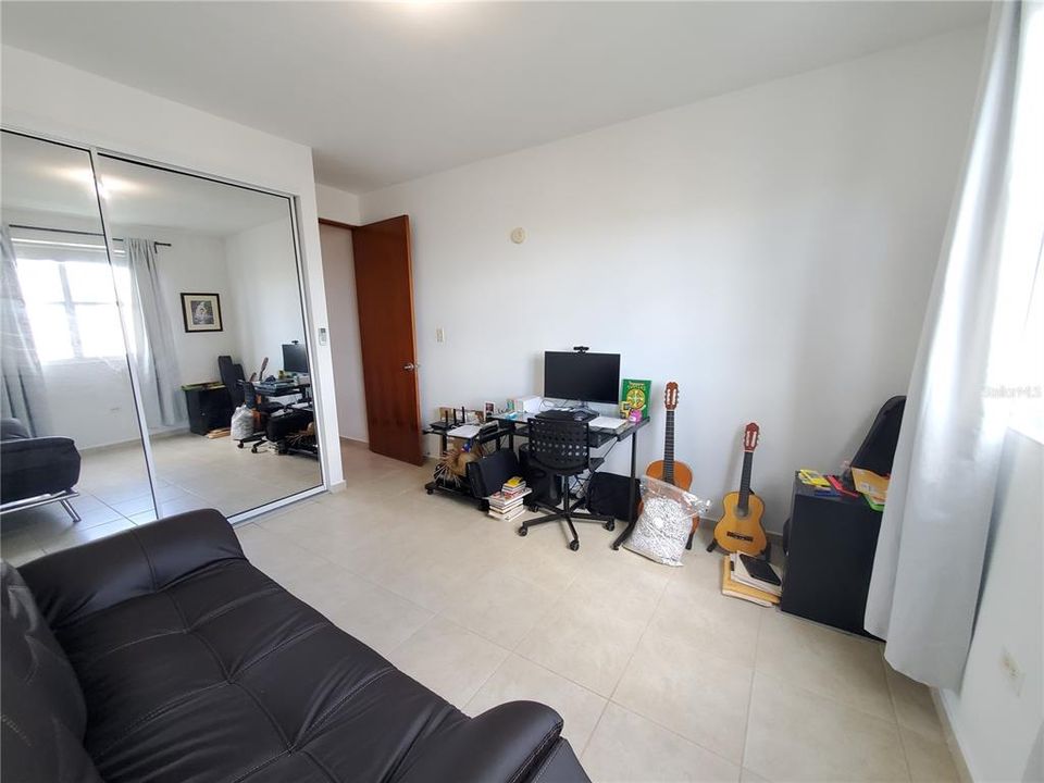 Vendido Recientemente: $425,000 (4 camas, 3 baños, 0 Pies cuadrados)