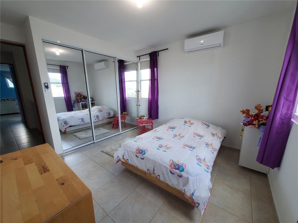 Vendido Recientemente: $425,000 (4 camas, 3 baños, 0 Pies cuadrados)