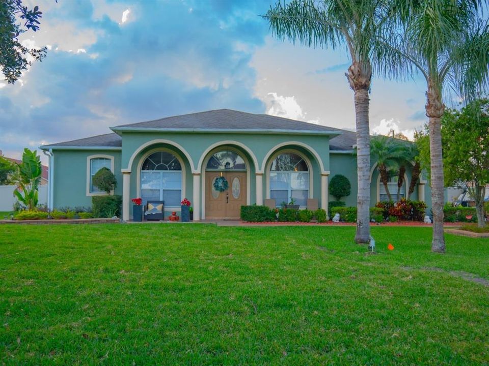 Recently Sold: $540,000 (4 beds, 2 baths, 2961 Square Feet)