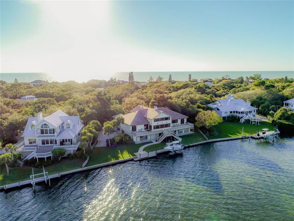 Recently Sold: $4,800,000 (3 beds, 4 baths, 5785 Square Feet)