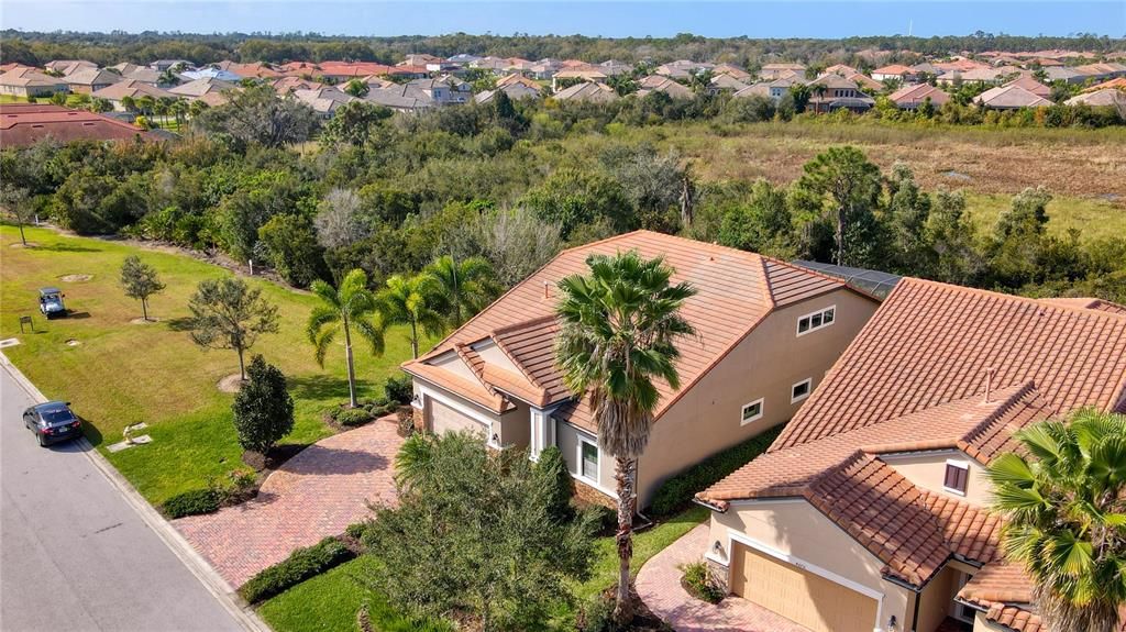 Recently Sold: $895,000 (4 beds, 3 baths, 3031 Square Feet)