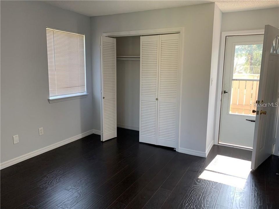 Recently Sold: $200,000 (2 beds, 2 baths, 1087 Square Feet)