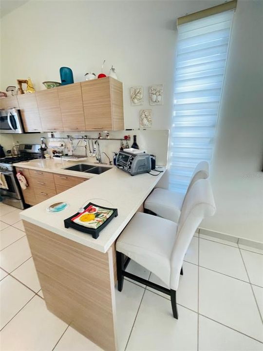 Vendido Recientemente: $399,000 (3 camas, 2 baños, 1519 Pies cuadrados)