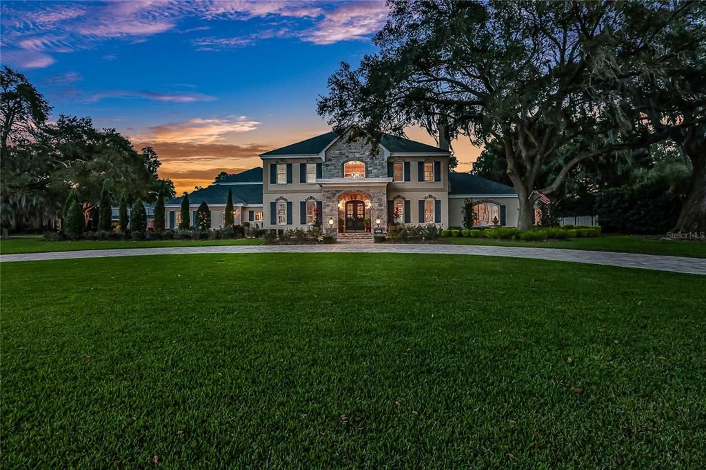 Recently Sold: $2,695,000 (6 beds, 5 baths, 7180 Square Feet)