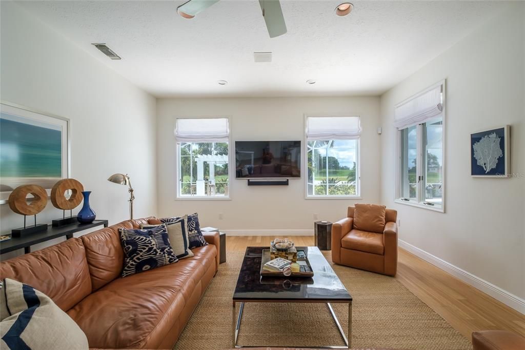 Recently Sold: $1,899,000 (3 beds, 3 baths, 4347 Square Feet)