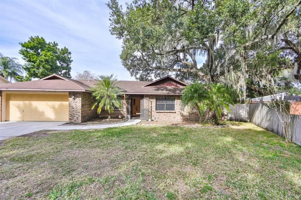 Recently Sold: $356,000 (4 beds, 2 baths, 2231 Square Feet)