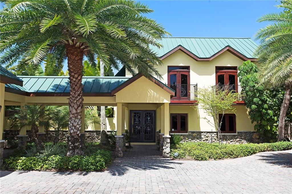 Recently Sold: $5,995,000 (4 beds, 4 baths, 3358 Square Feet)