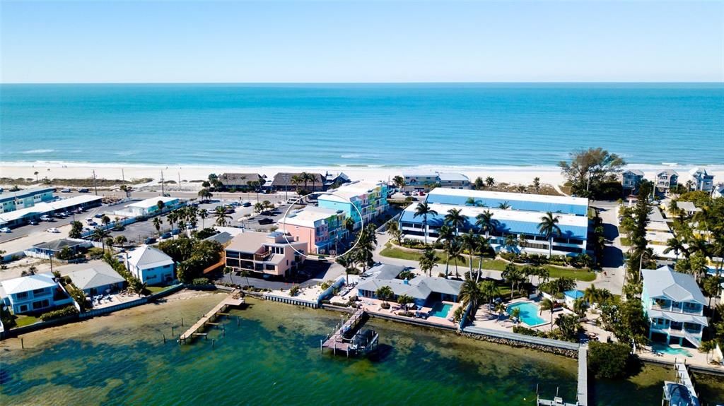 Recently Sold: $1,295,000 (3 beds, 2 baths, 2020 Square Feet)