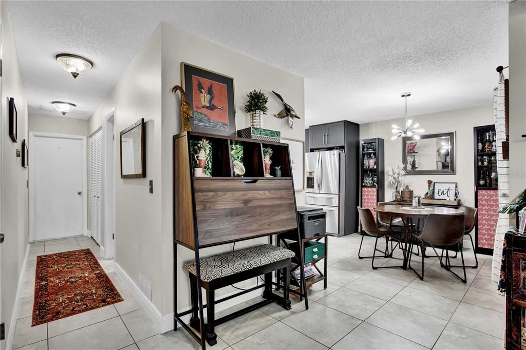Recently Sold: $310,000 (3 beds, 2 baths, 1458 Square Feet)