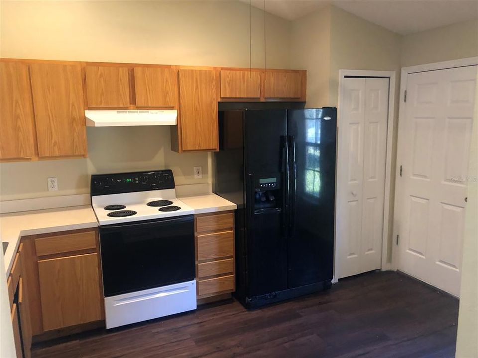 Recently Rented: $1,795 (3 beds, 2 baths, 1264 Square Feet)