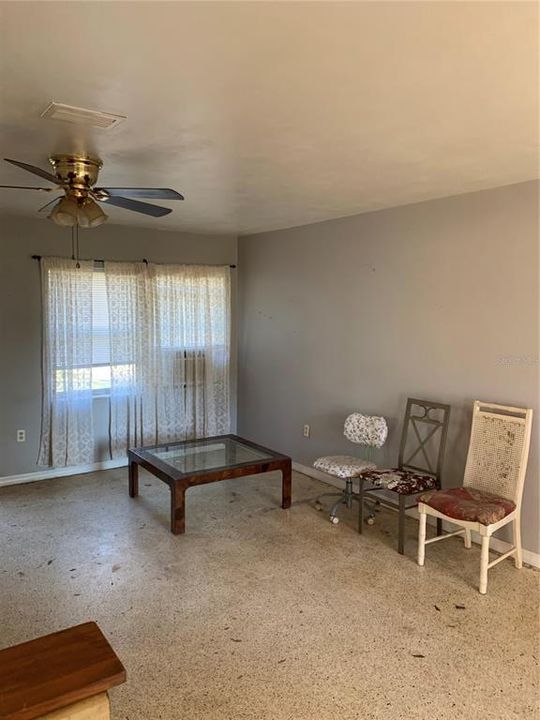 Recently Sold: $113,000 (3 beds, 1 baths, 1432 Square Feet)