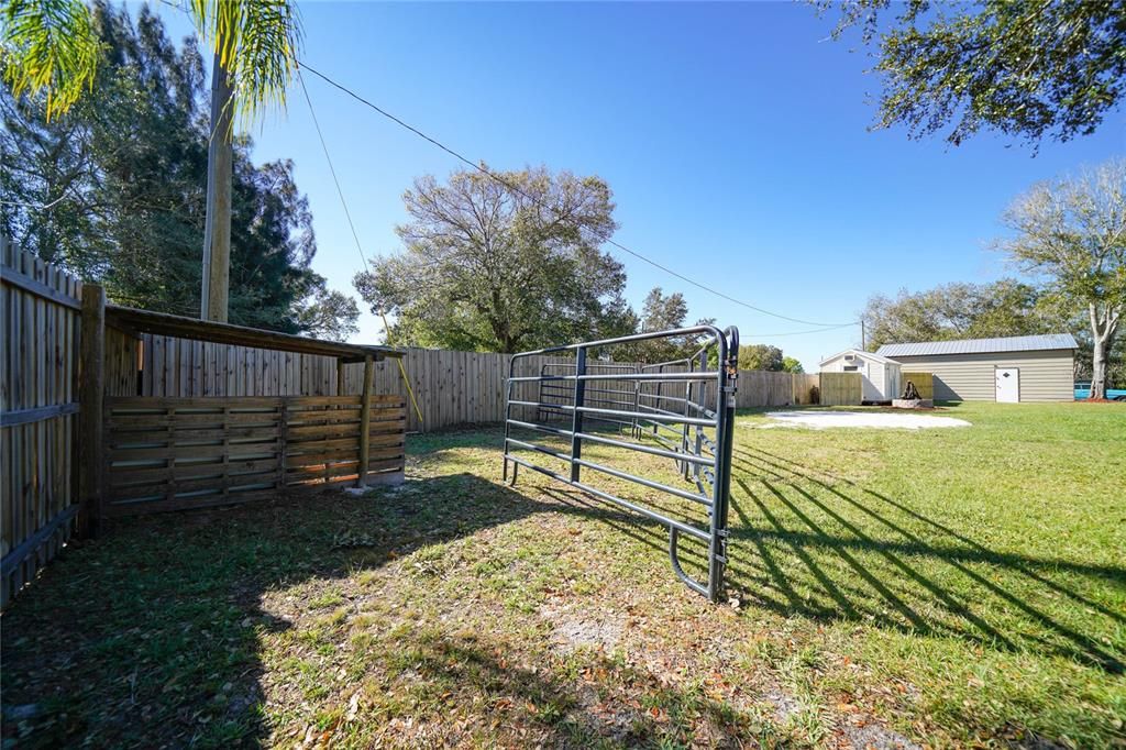 Recently Sold: $360,000 (3 beds, 2 baths, 1222 Square Feet)