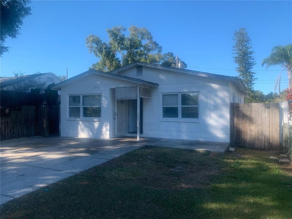 Recently Sold: $319,990 (3 beds, 1 baths, 1132 Square Feet)