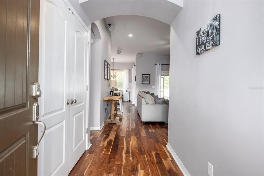 Recently Sold: $345,000 (3 beds, 2 baths, 1548 Square Feet)