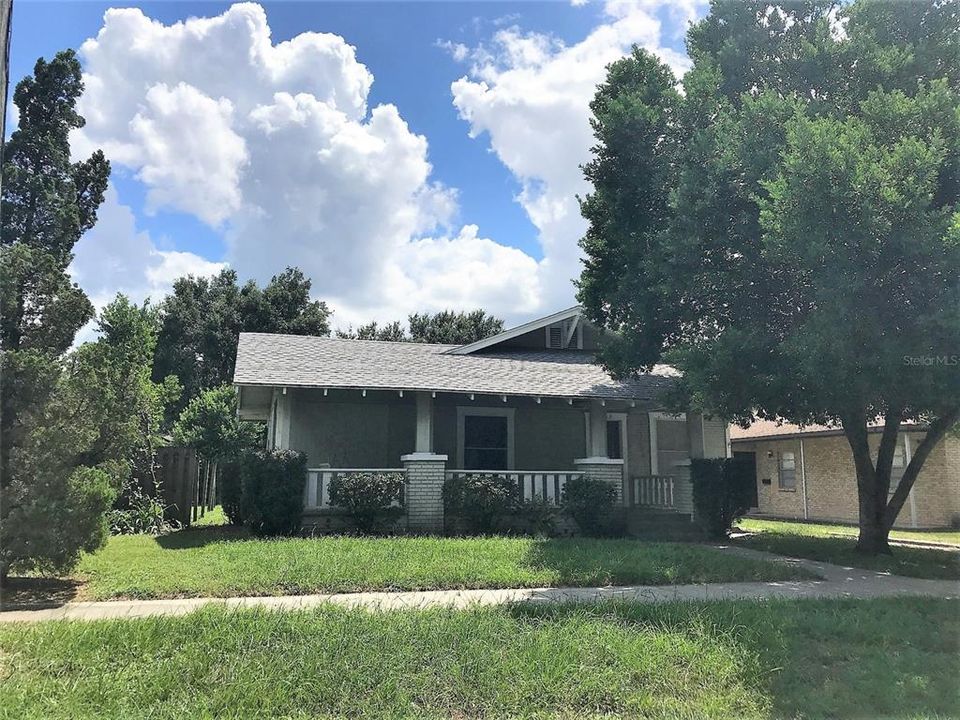 Recently Rented: $1,495 (3 beds, 1 baths, 1340 Square Feet)