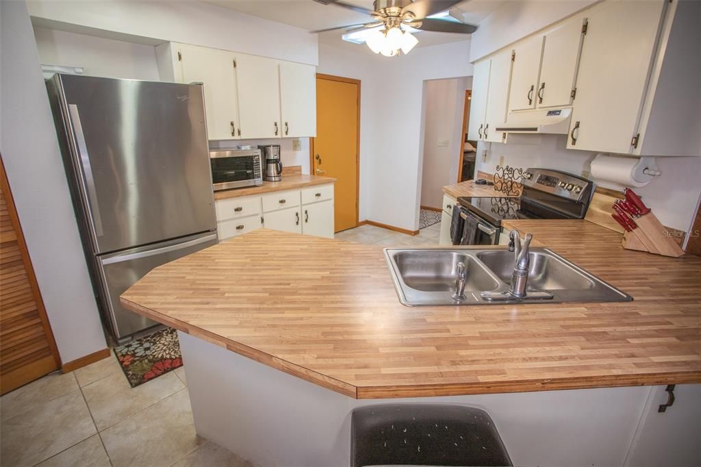 Recently Sold: $419,000 (2 beds, 2 baths, 2241 Square Feet)