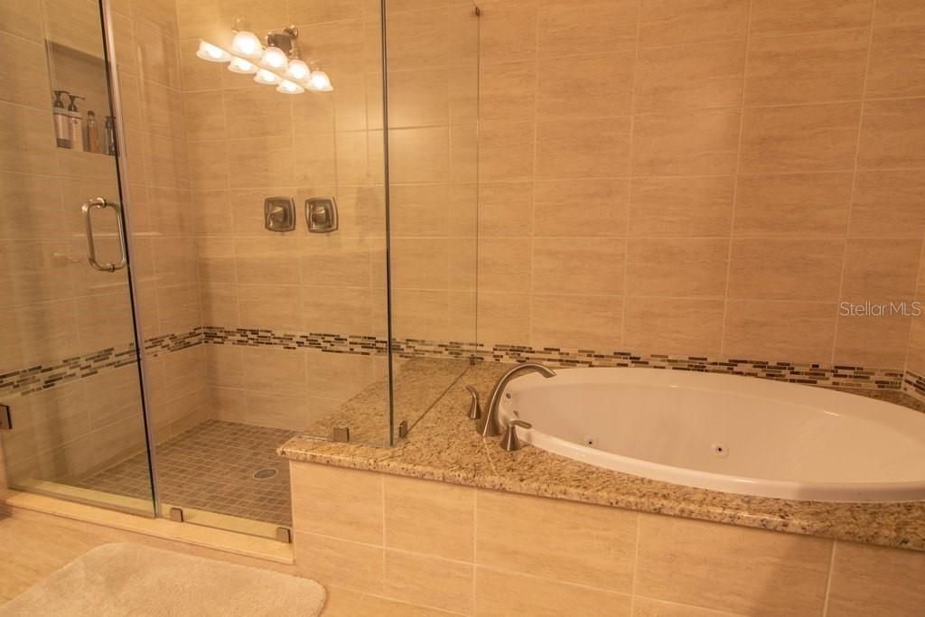 最近租的: $5,000 (4 贝兹, 3 浴室, 4115 平方英尺)
